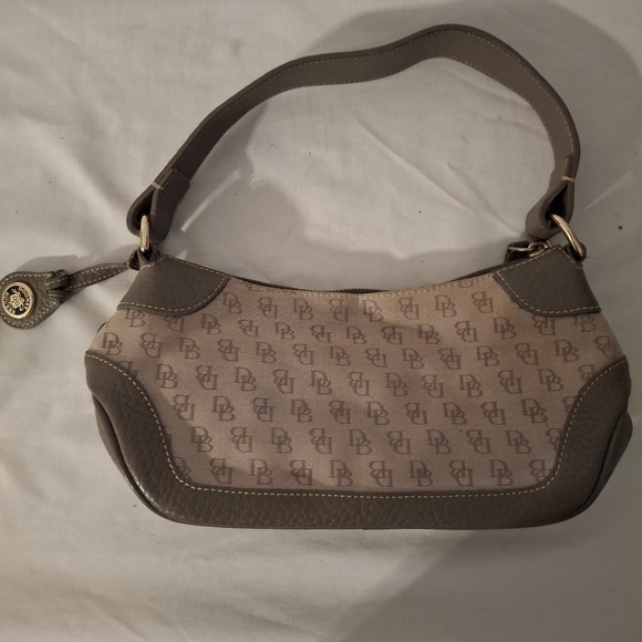 Vintage Dooney & Bourke Gray and Cream Small Women's Bag - Picture 3 of 14